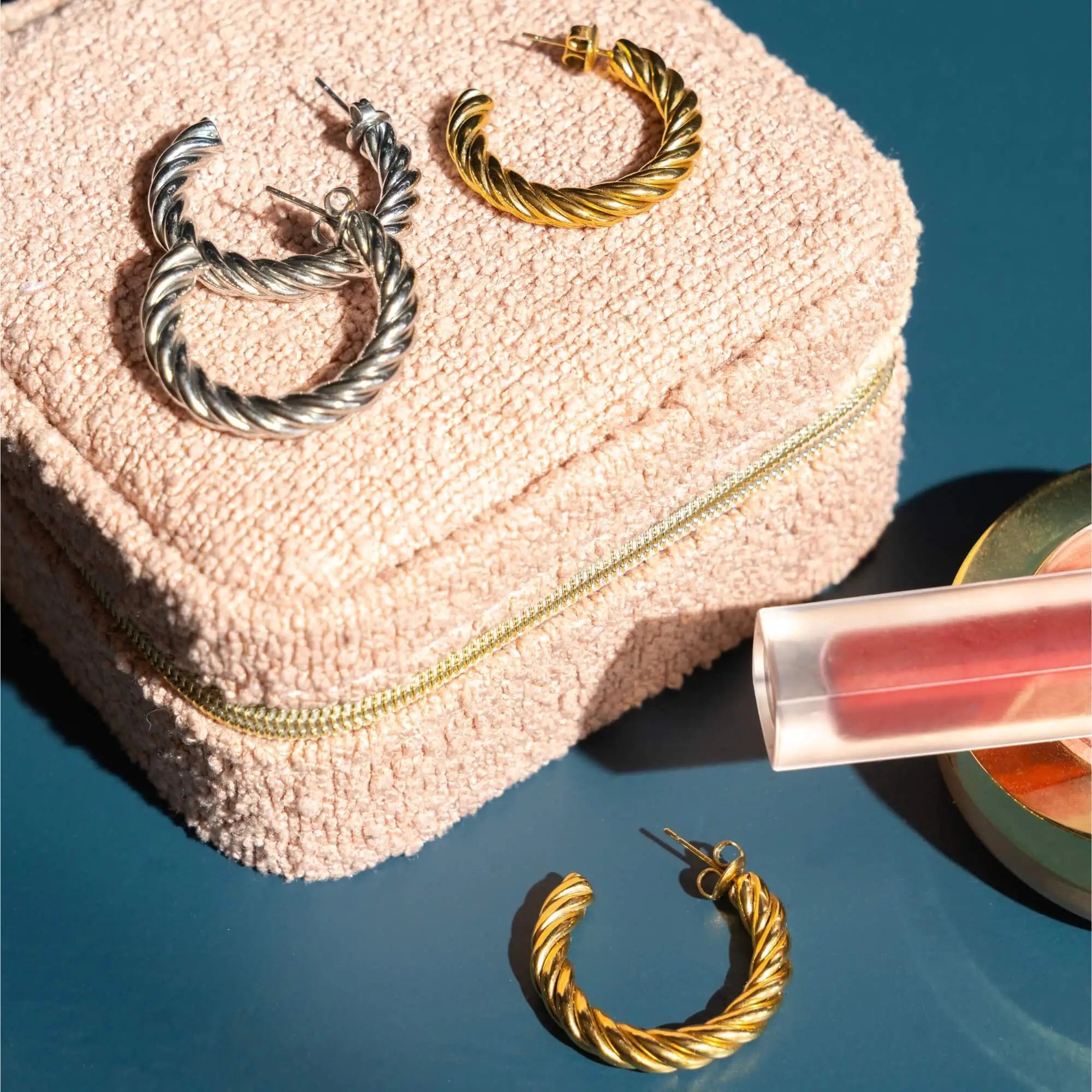 All Twisted Up Hoops