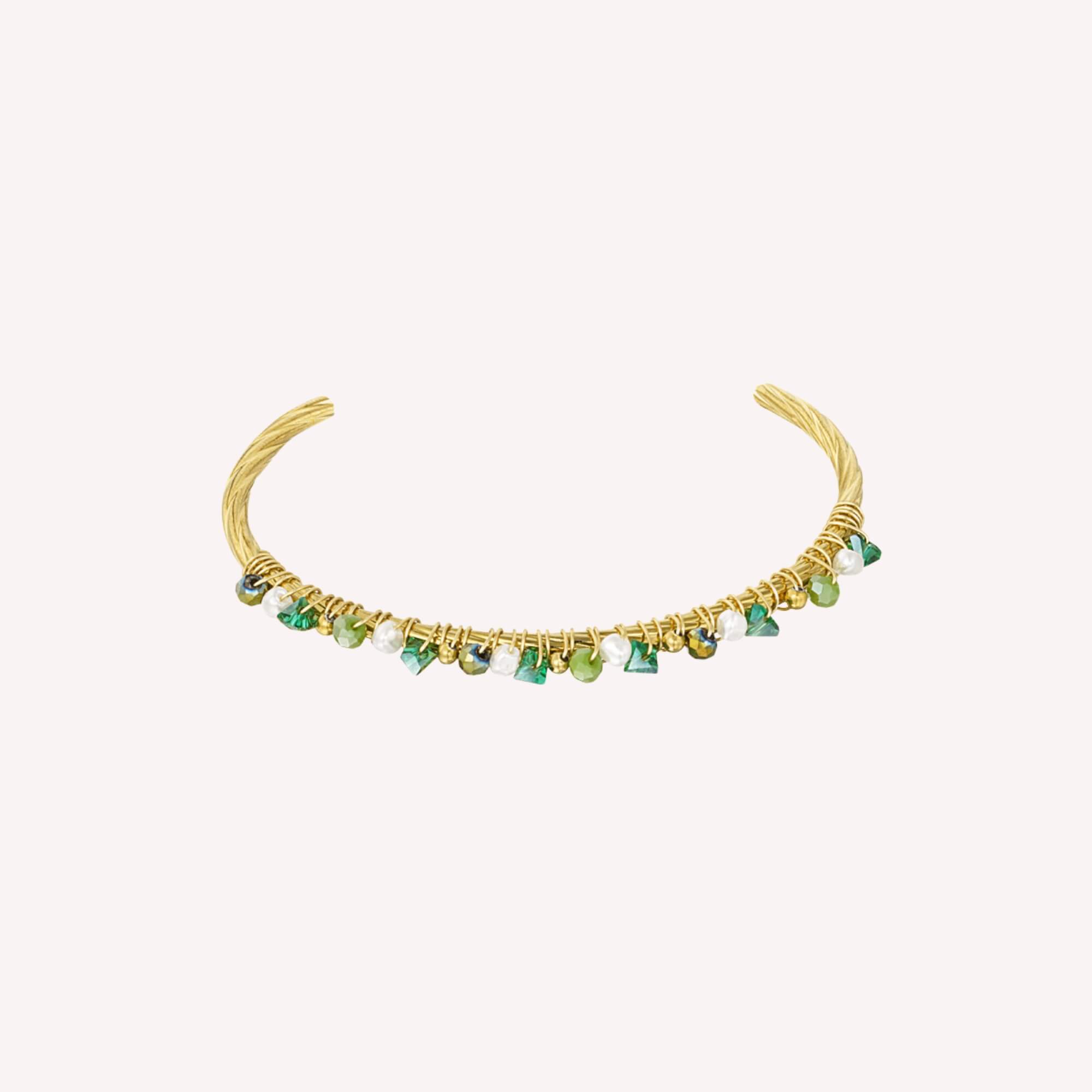 Verstelbare Beady Bangle armband met groene kralen, stijlvol en comfortabel.