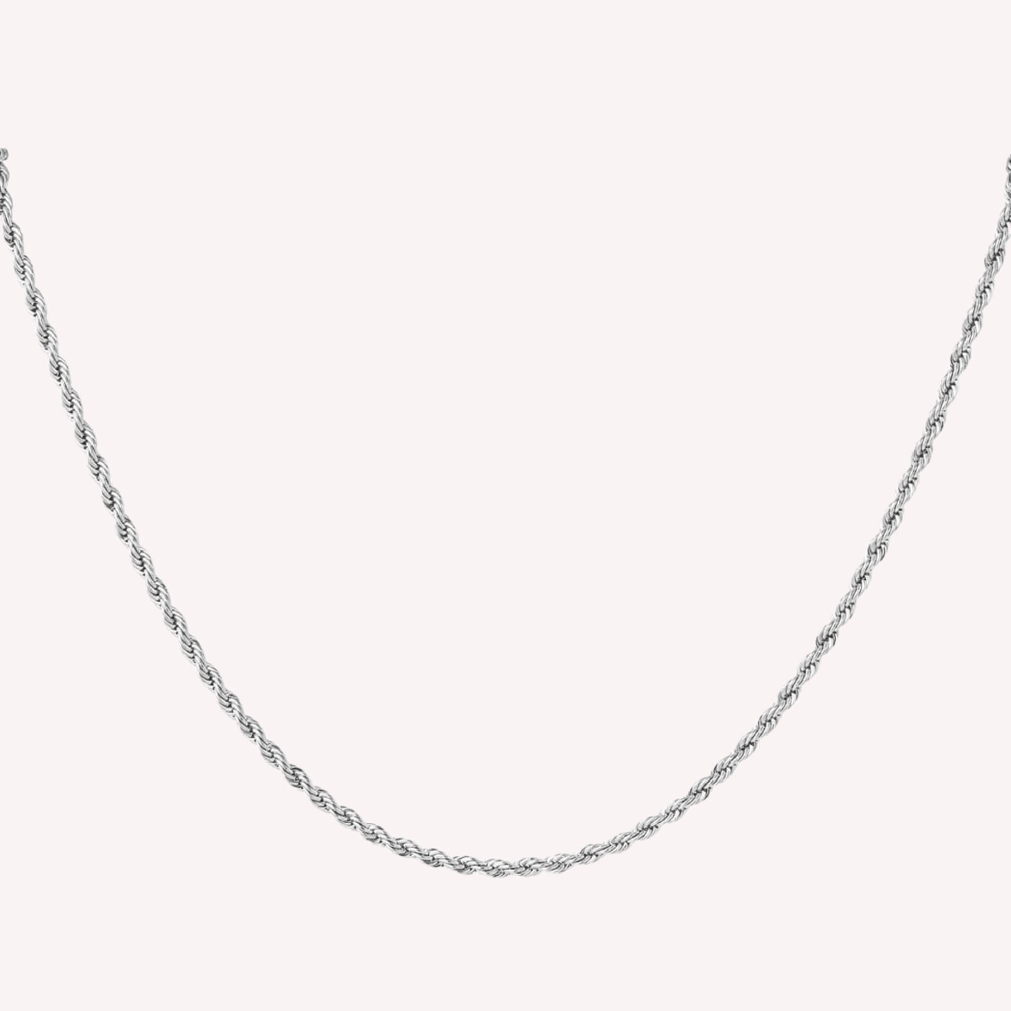 Everyday Embrace Ketting zilver – fijne roestvrij stalen damesketting in het zilver.