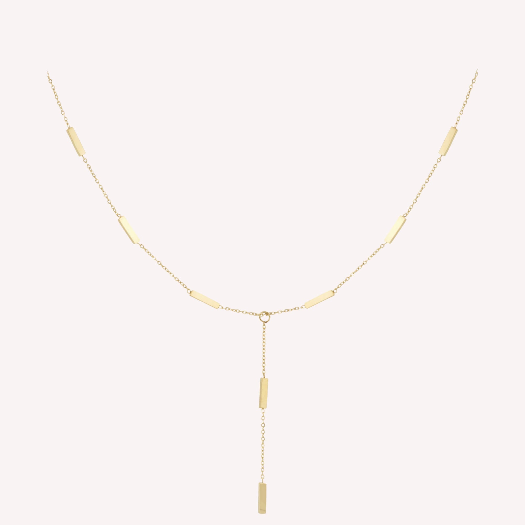 Lange gouden decolleté ketting met subtiele rechthoekige details – roestvrij staal, minimalistisch en stijlvol.