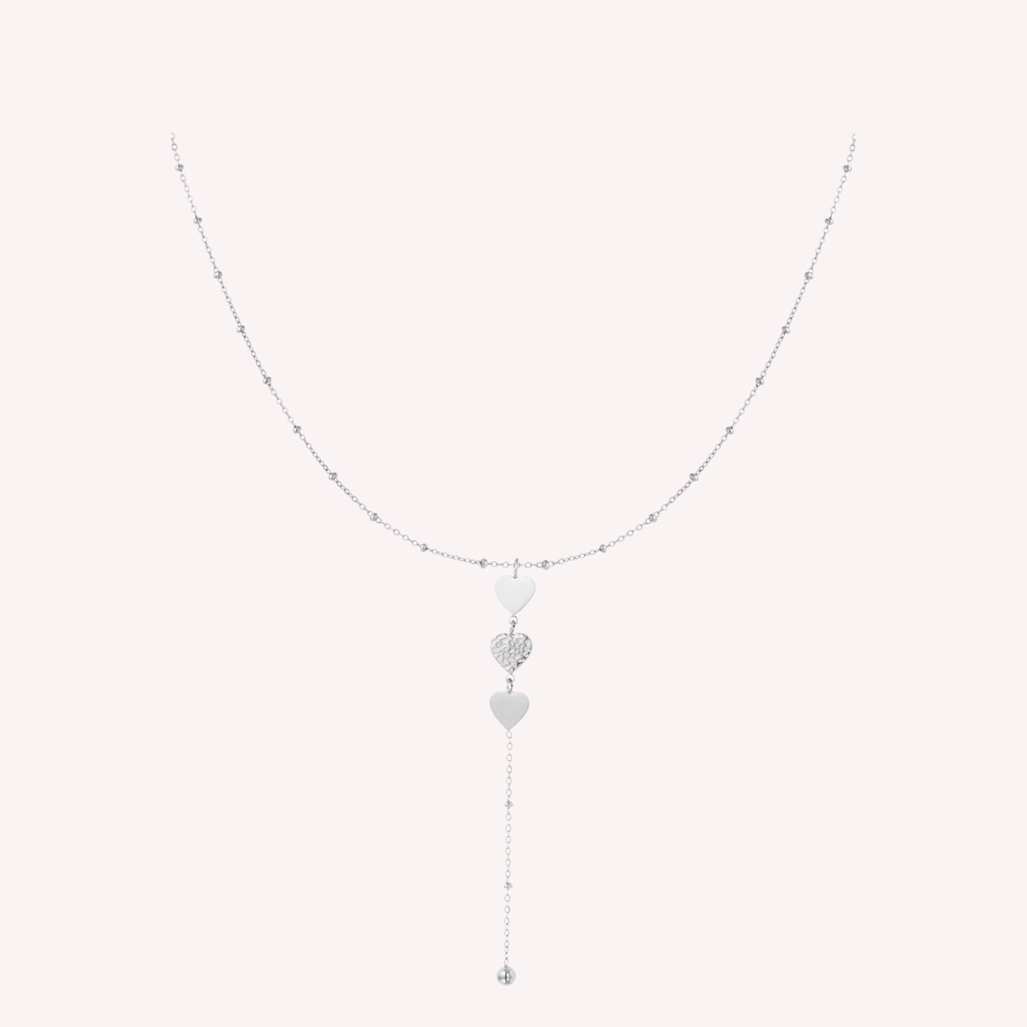 Zilveren Love Sparks ketting met hartjes en bolletjes. Een prachtige decolleté ketting.