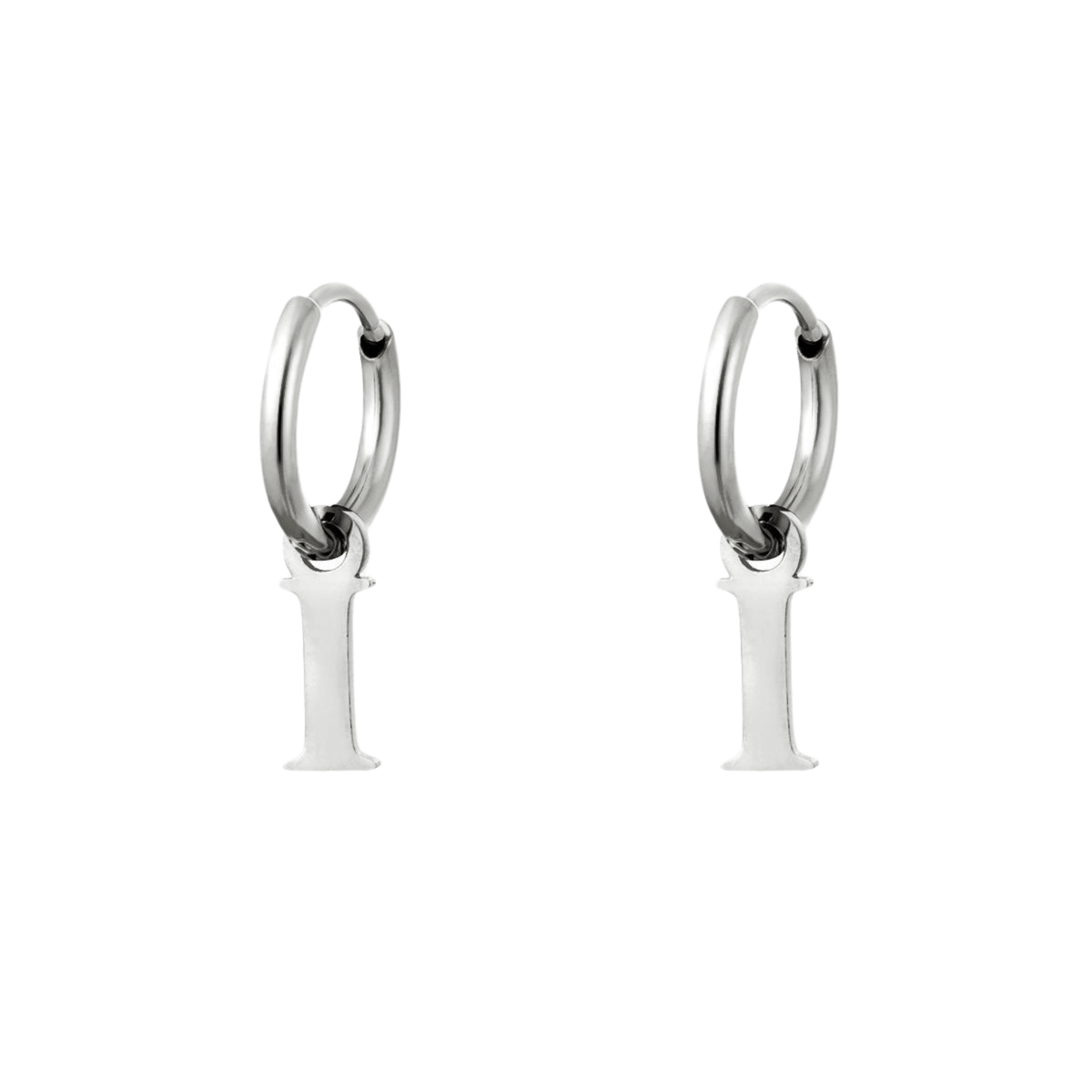 Initial Love Oorbel zilver met letter I, geeft betekenis aan jouw sieraden – Initiaal oorbellen met de letter I.