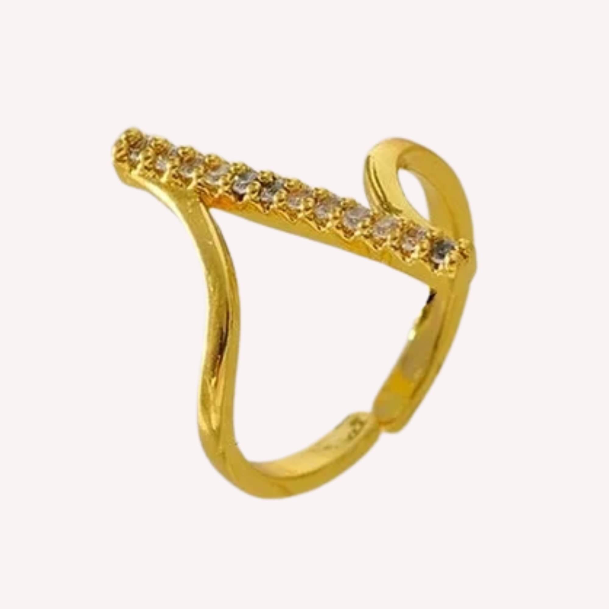 Shine Your Line Ring goud – elegante, verstelbare gouden ring met zirkonia steentjes, verstelbaar en hypoallergeen.