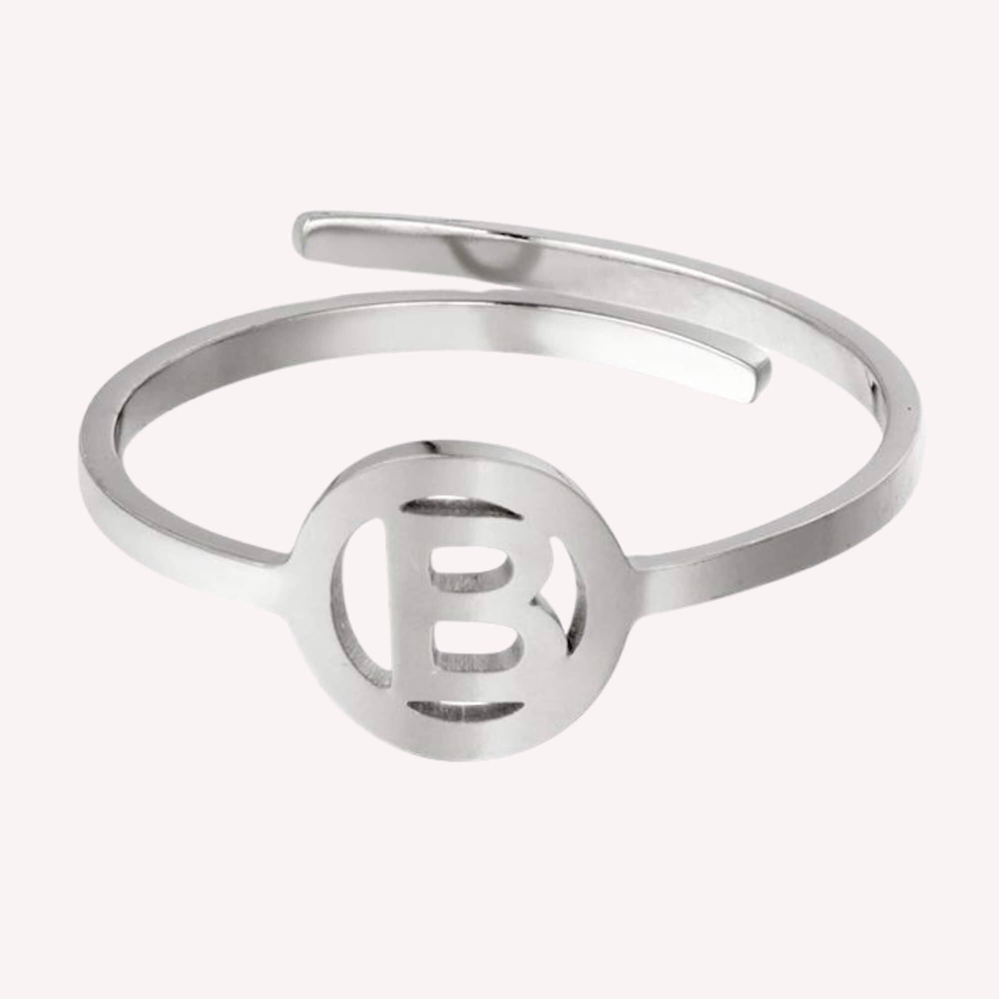 Zilveren initiaal ring B – Roestvrij stalen dames ring met letter B.