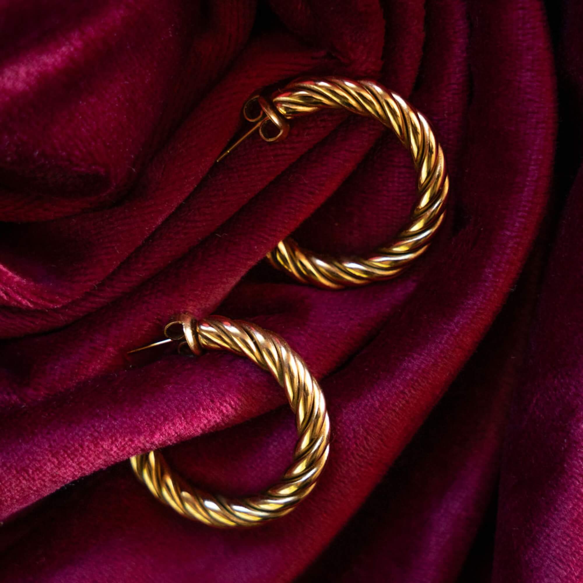 All Twisted Up Hoops