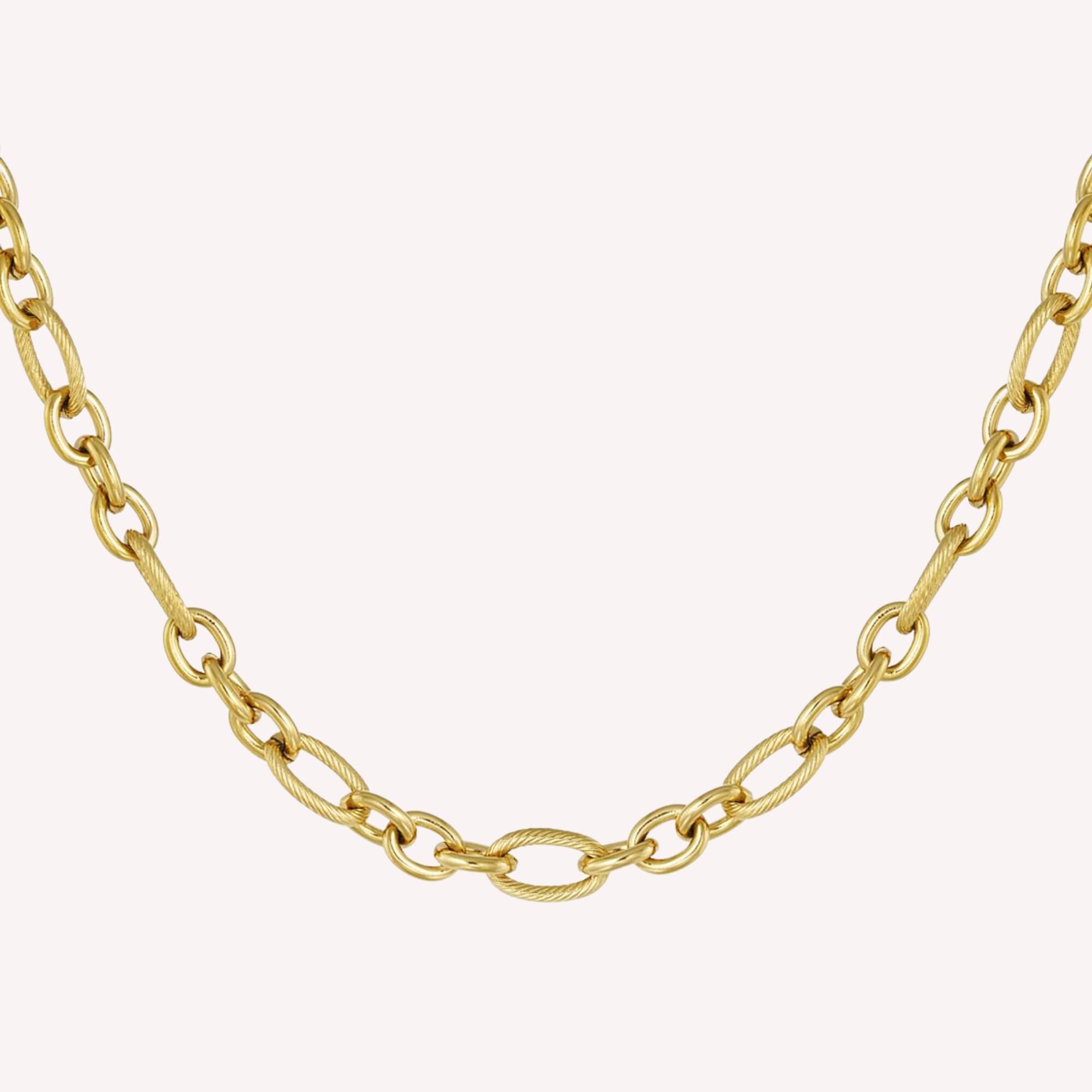 Unbreakably You Ketting goud – gouden statement schakelketting voor vrouwen.