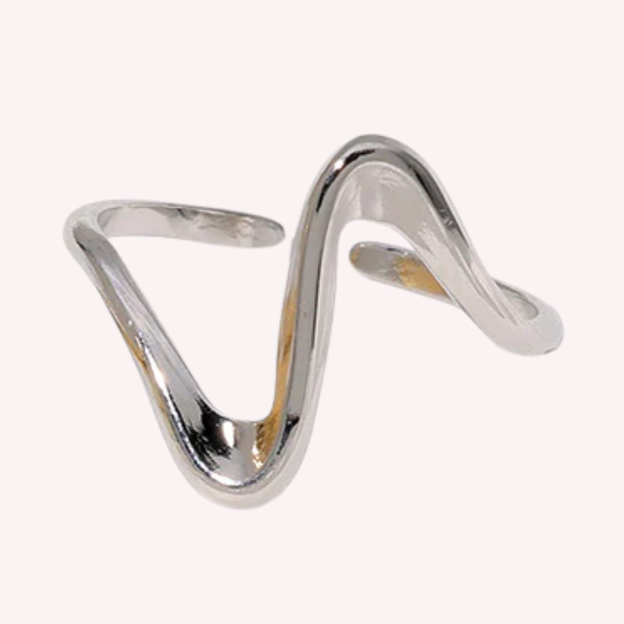 The Twisted Edge Ring